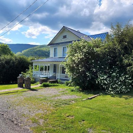 Basecampwv-Durbin. Spacious 4 Bedroom House W/Yard Экстерьер фото