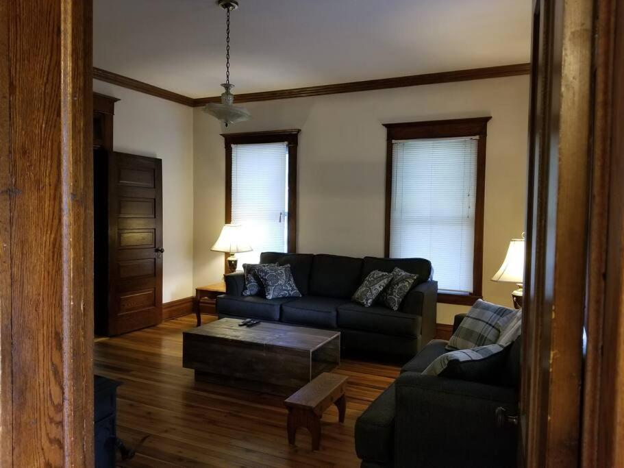 Basecampwv-Durbin. Spacious 4 Bedroom House W/Yard Экстерьер фото