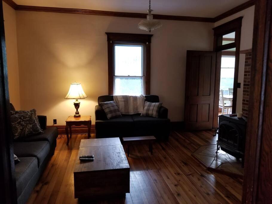 Basecampwv-Durbin. Spacious 4 Bedroom House W/Yard Экстерьер фото