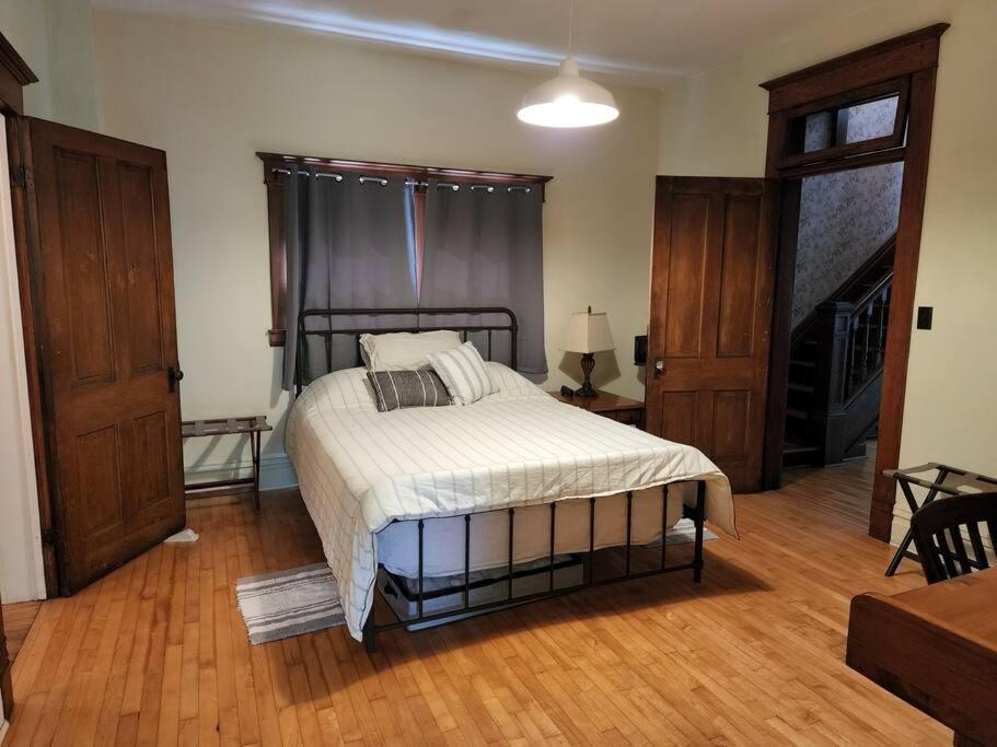 Basecampwv-Durbin. Spacious 4 Bedroom House W/Yard Экстерьер фото